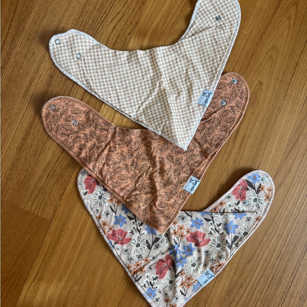 Copper Pearl Bandana Bib Set